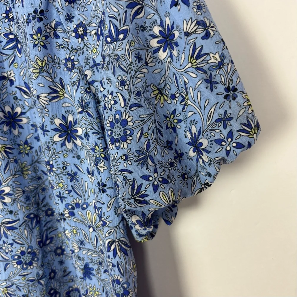 LOFT Blue Floral Blouse - Picture 6 of 10